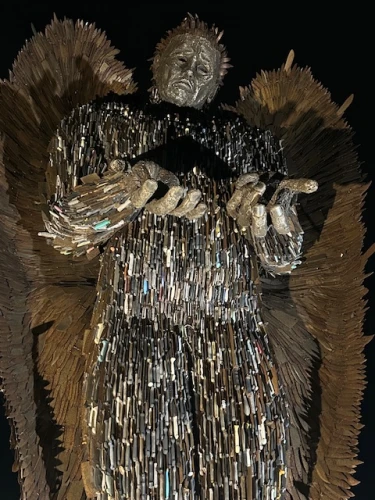 Knife angel